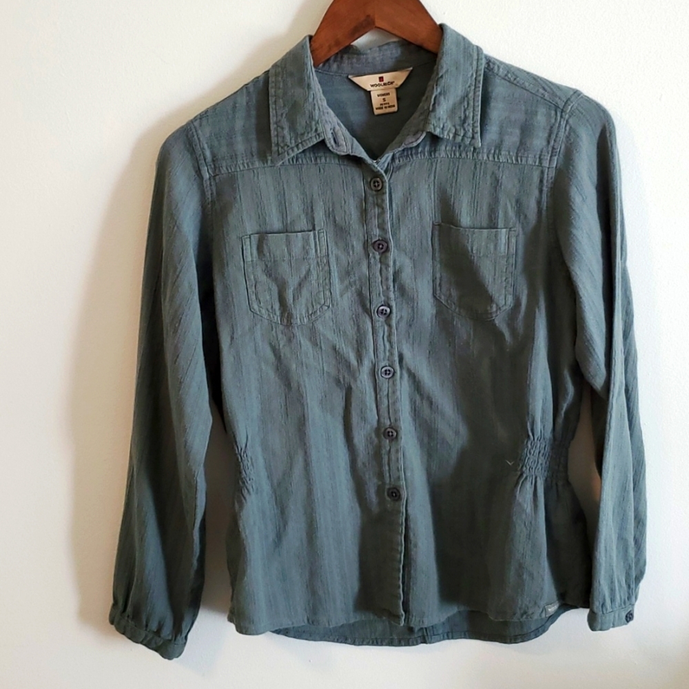 Woolrich 100% cotton petite small forest green button down fitted collared top